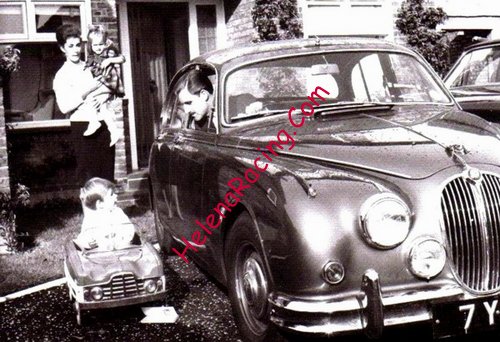 Card 1962 Family (NS)-.jpg